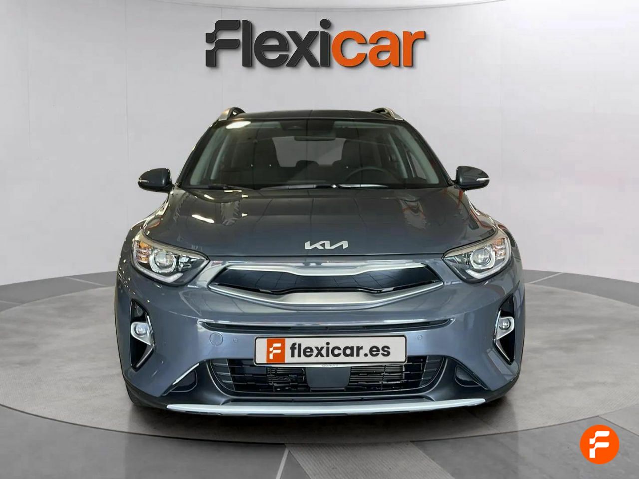 kia stonic 2022 / foto grande (3)