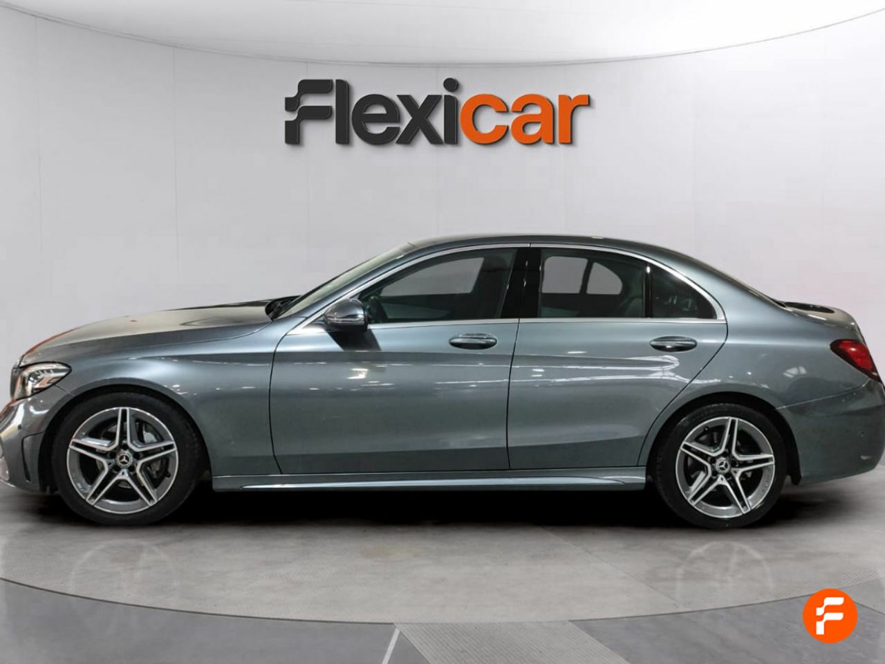 mercedes clase c 2019 / foto grande (3)