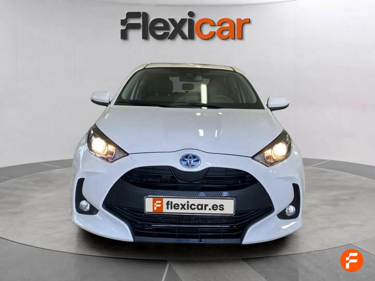 toyota yaris 2021 / foto grande (2)