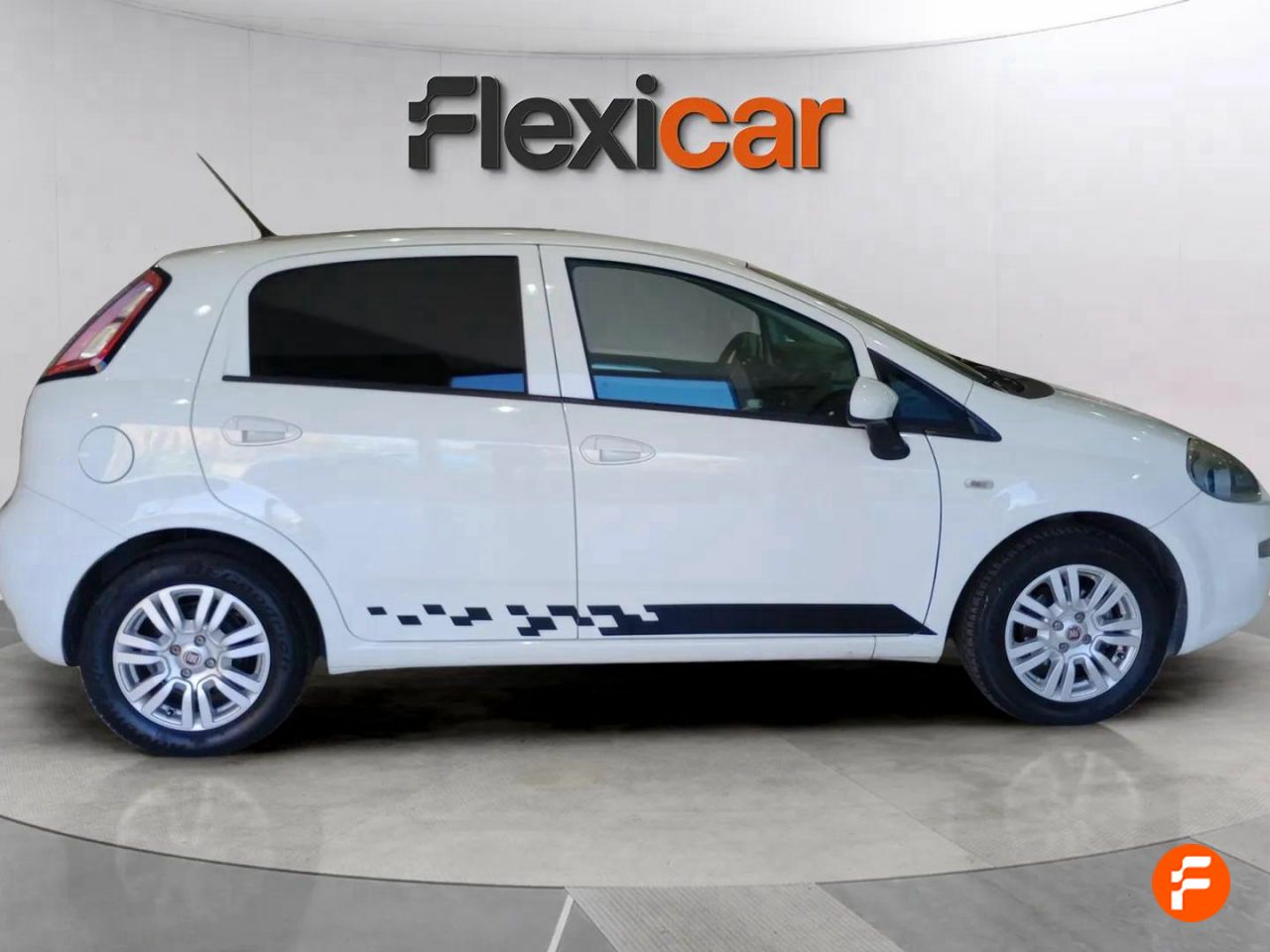 fiat punto 2016 / foto grande (3)