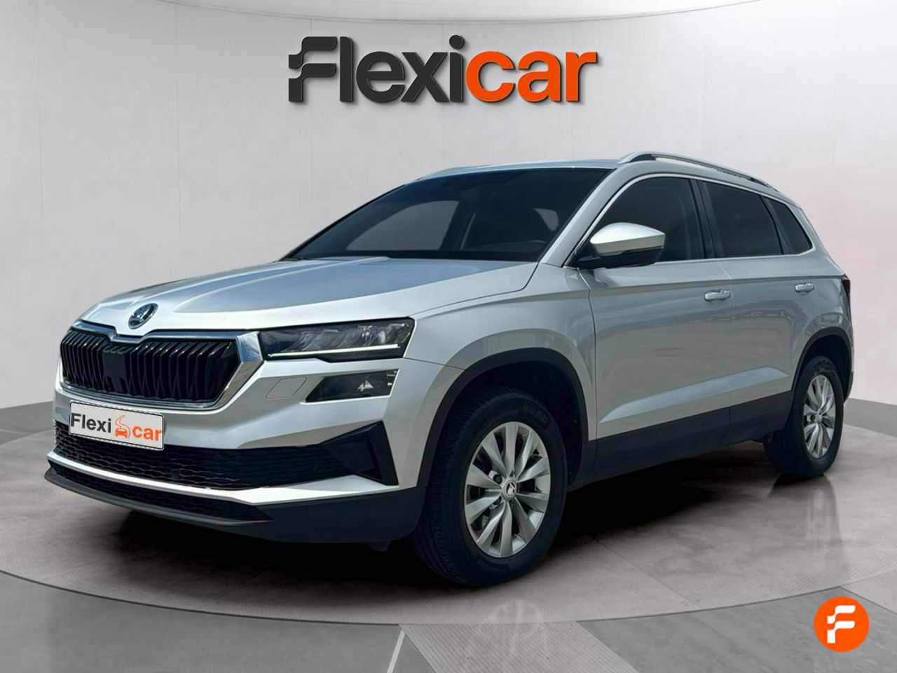 skoda karoq 2023 / foto grande (3)