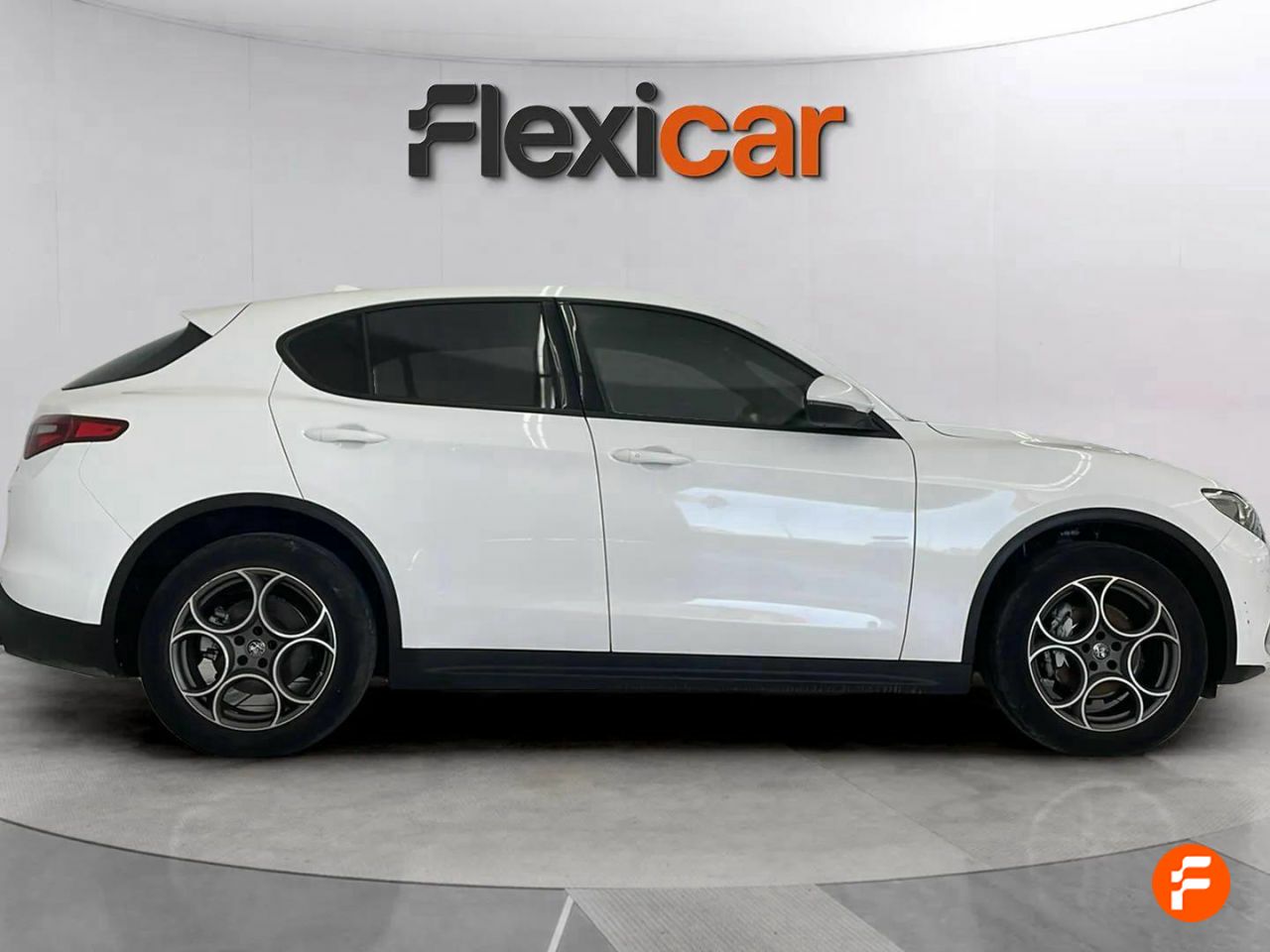 alfa romeo stelvio 2022 / foto grande (2)