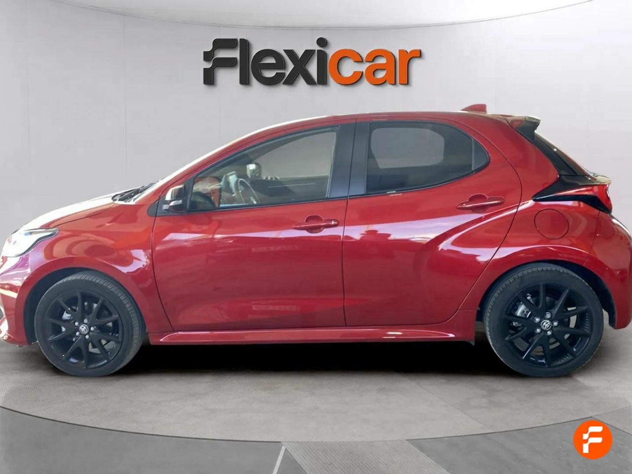 toyota yaris 2024 / foto grande (3)