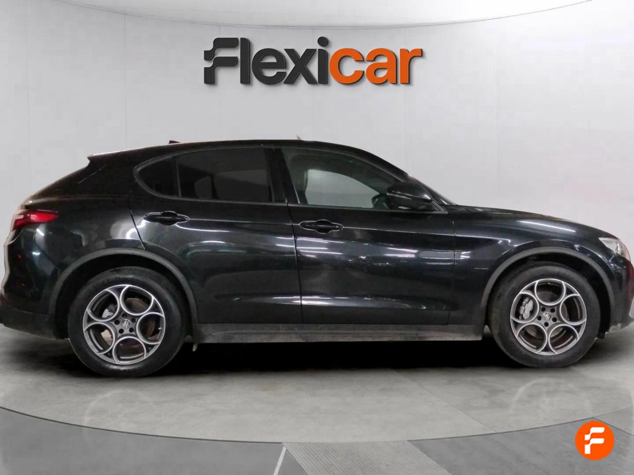 alfa romeo stelvio 2022 / foto grande (3)