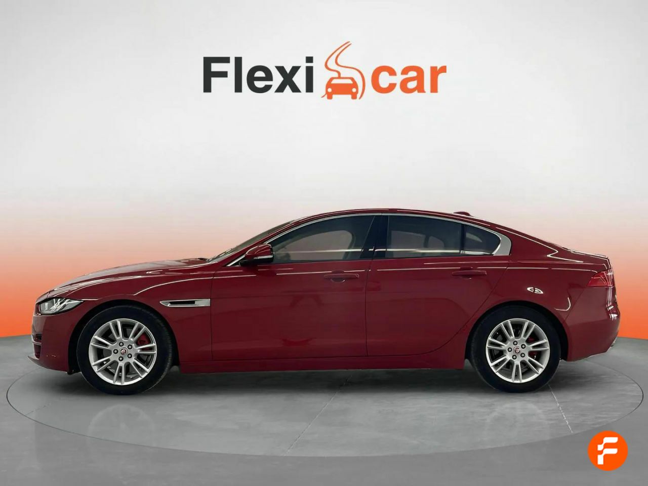 jaguar xe 2019 / foto grande (2)