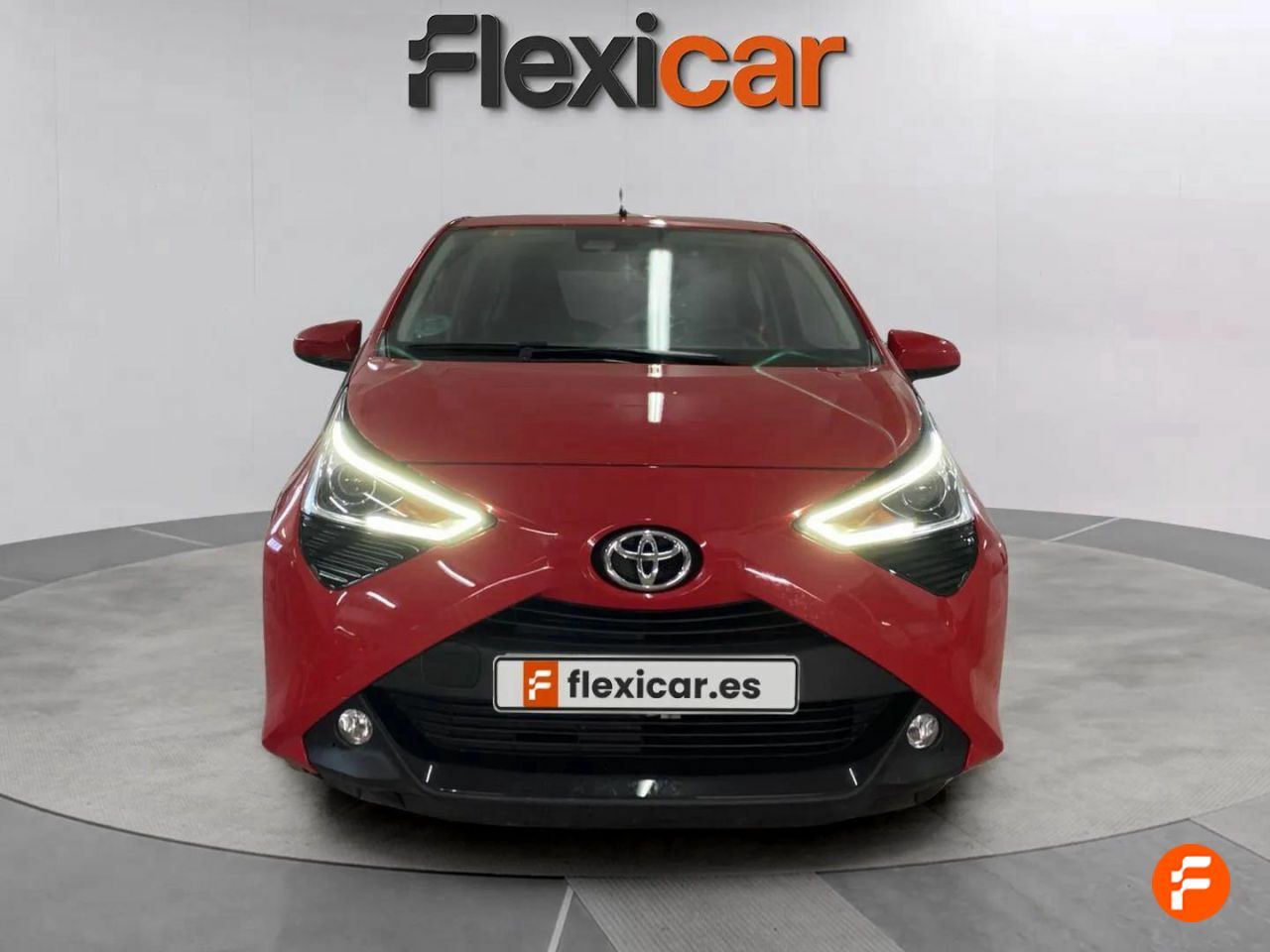 toyota aygo 2021 / foto grande (2)