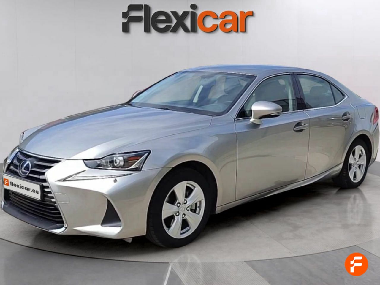 lexus is 2019 / foto grande (2)