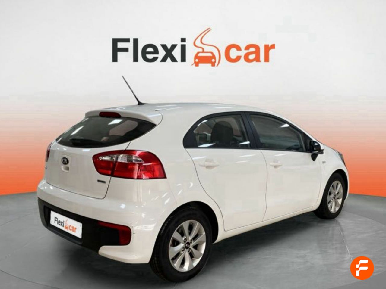 kia rio 2016 / foto grande (3)