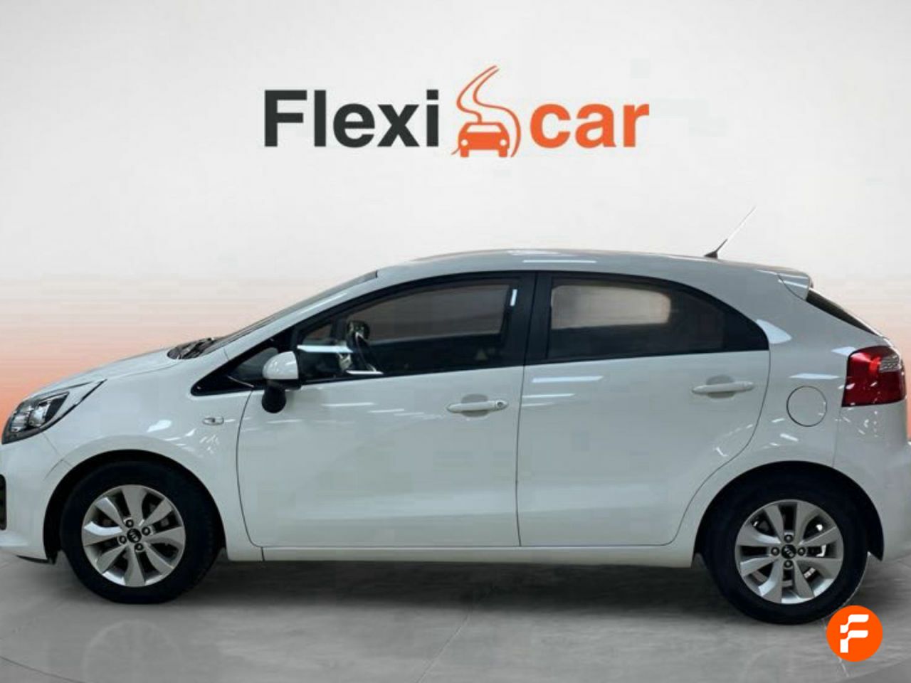 kia rio 2016 / foto grande (2)