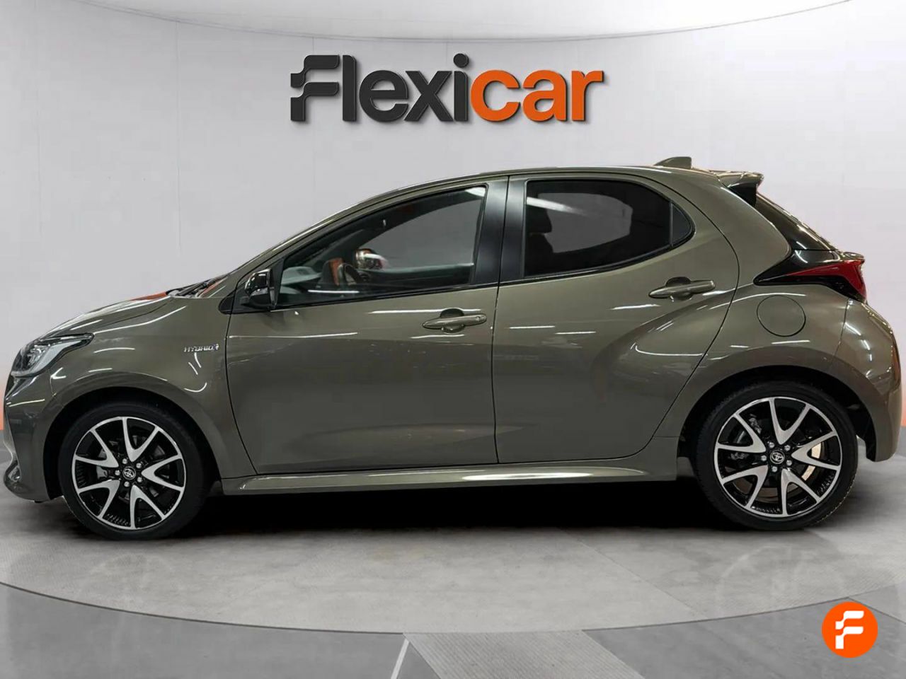 toyota yaris 2021 / foto grande (3)
