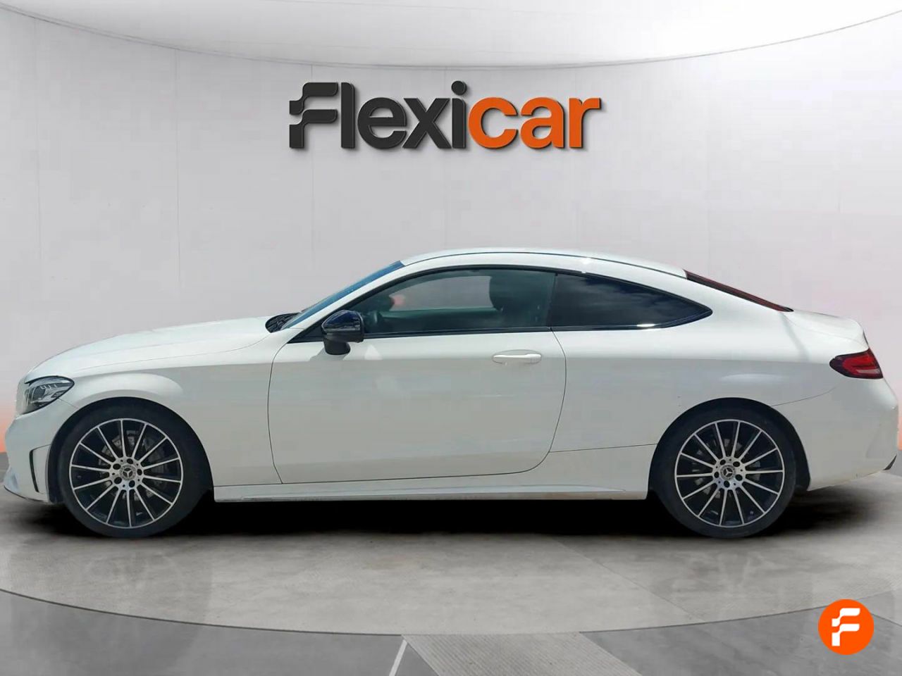 mercedes clase c 2019 / foto grande (2)