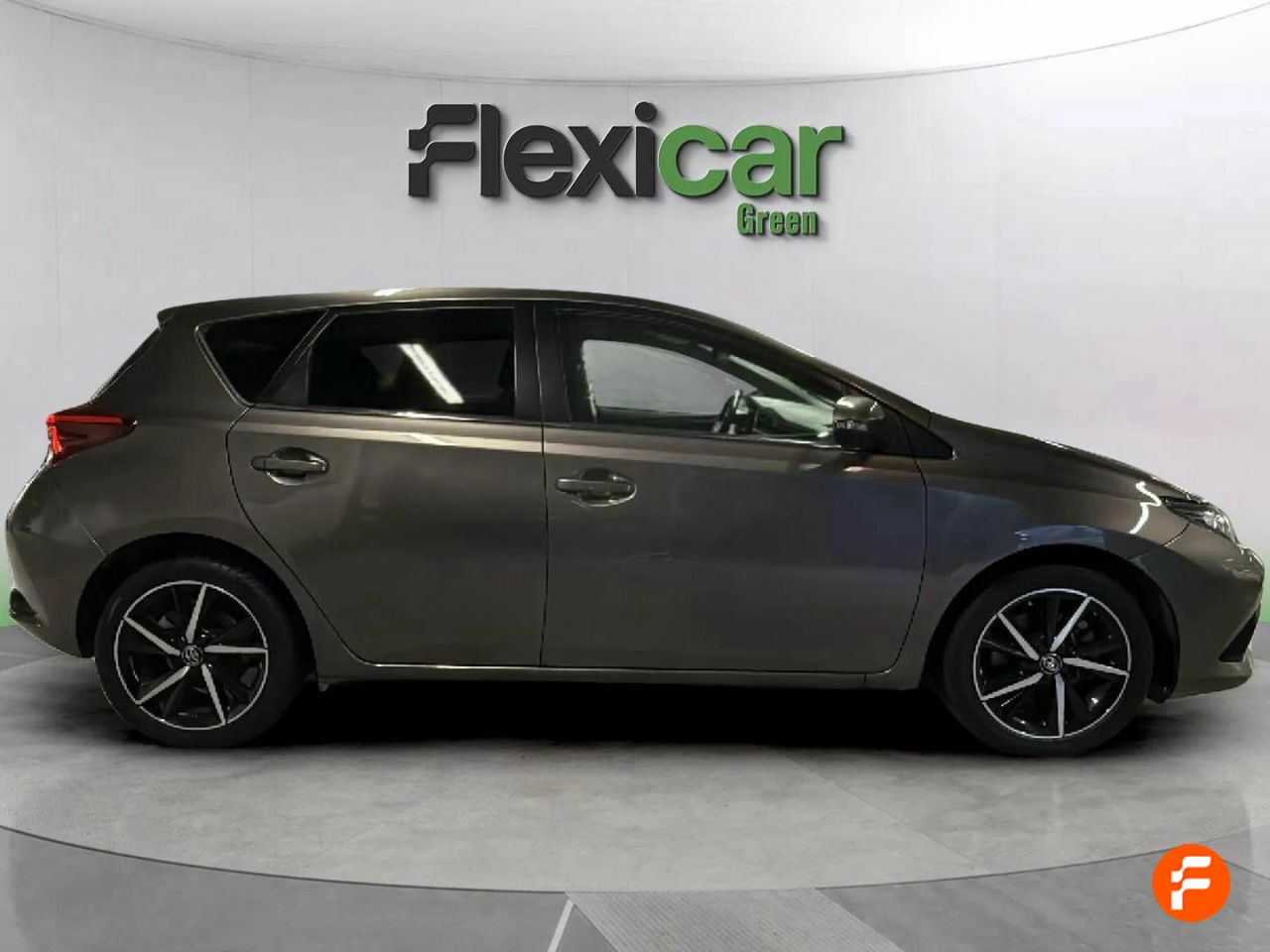 toyota auris 2018 / foto grande (3)