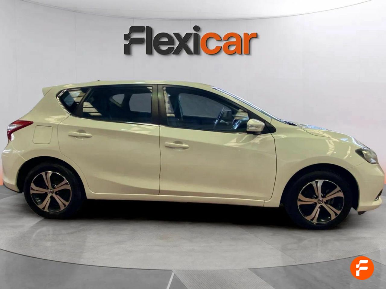 nissan pulsar 2018 / foto grande (3)