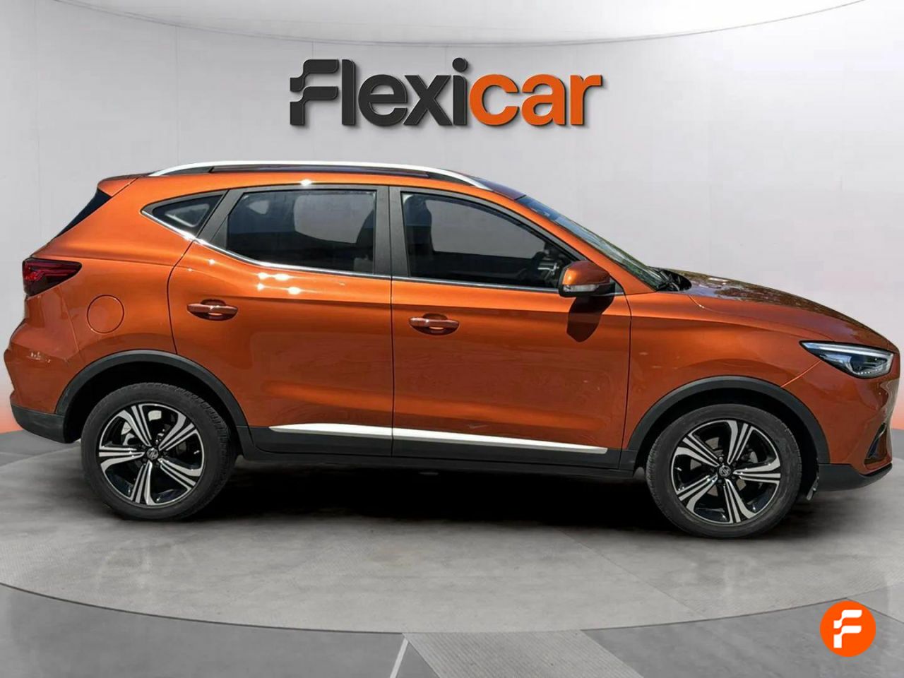 mg zs 2023 / foto grande (2)