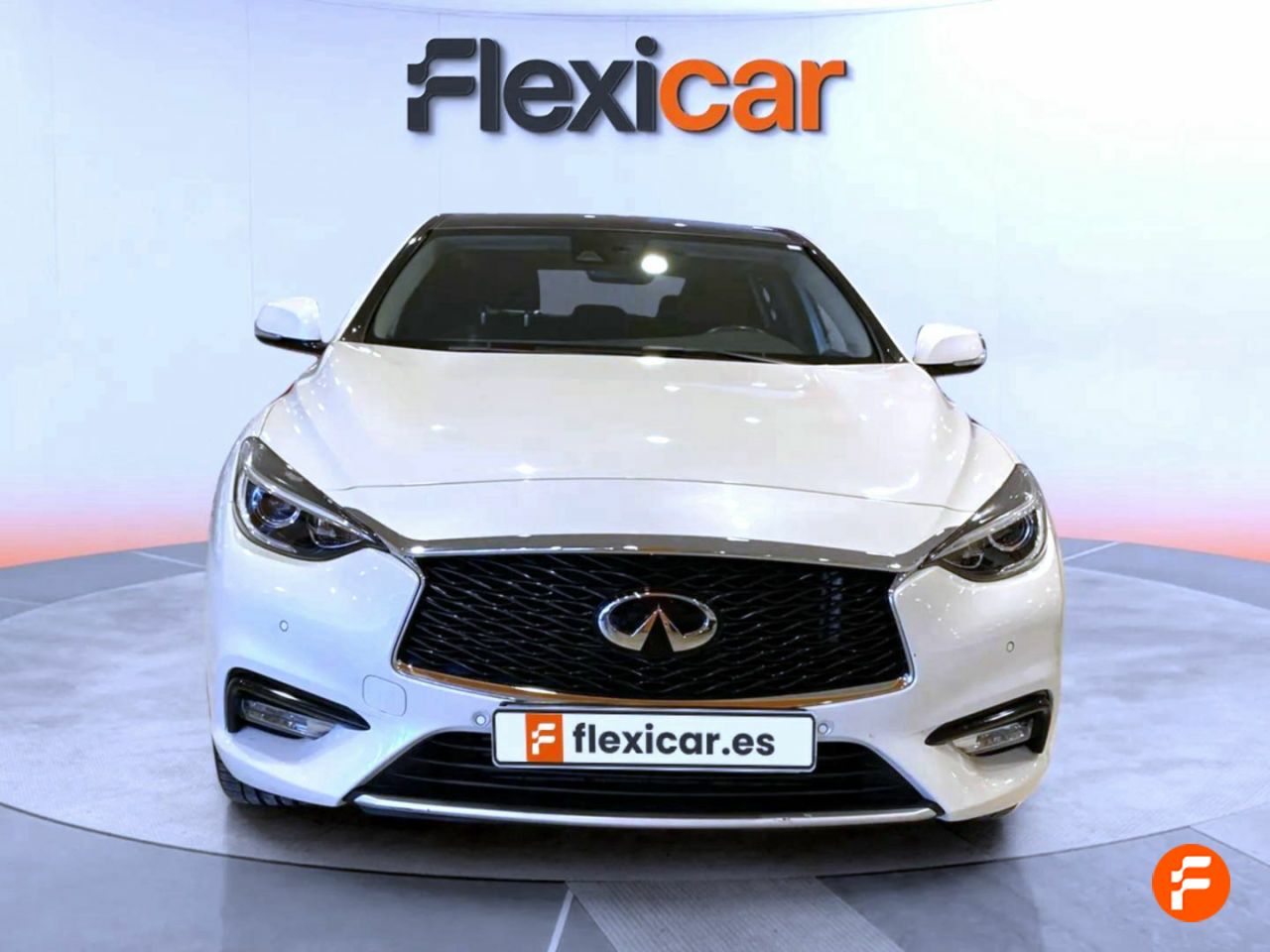 infiniti q30 2016 / foto grande (2)