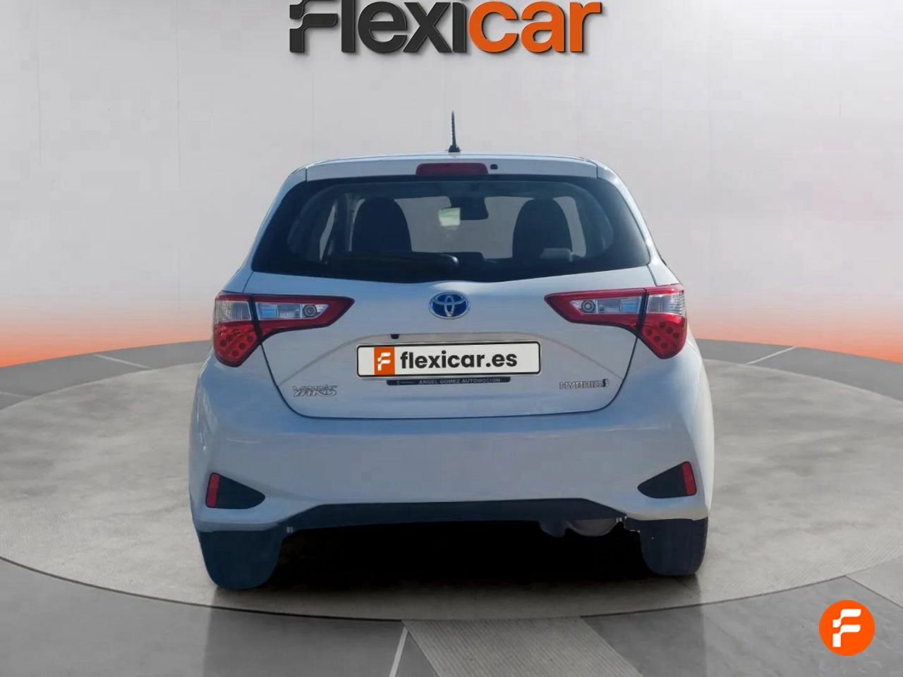toyota yaris 2019 / foto grande (3)