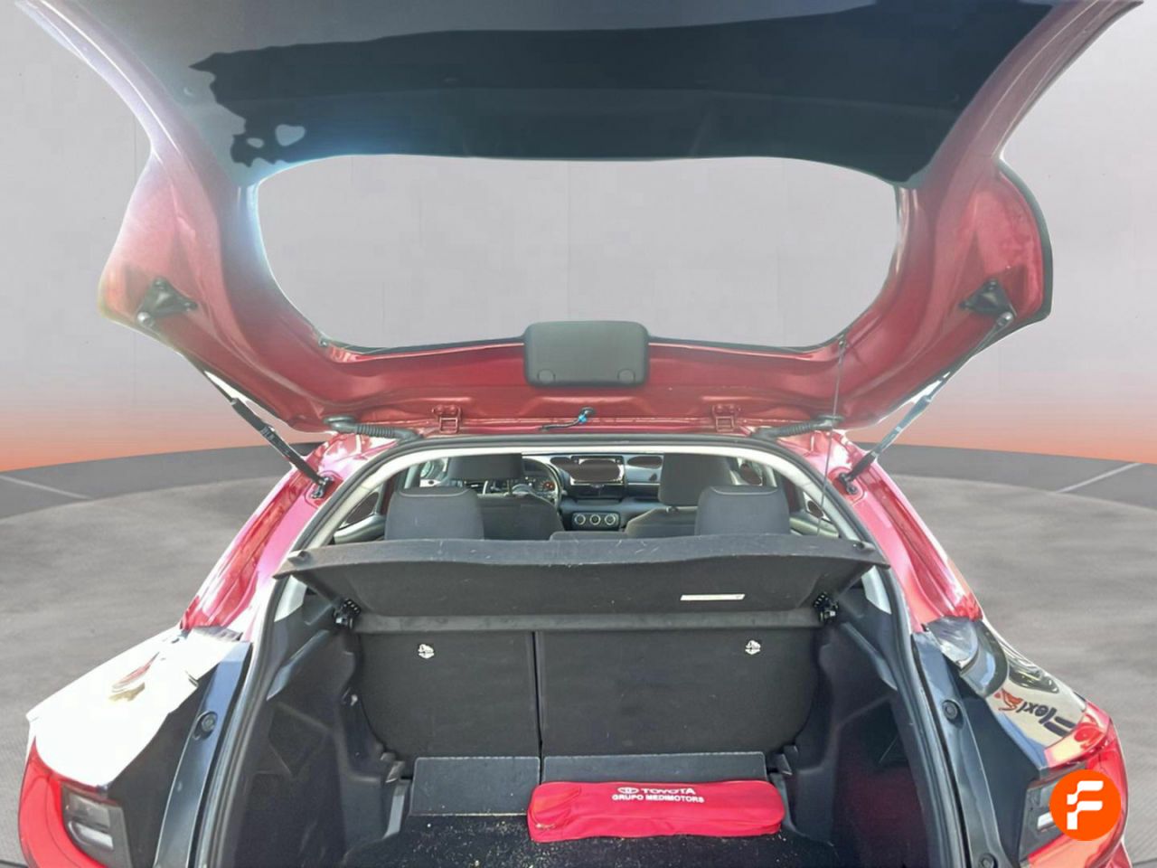 toyota yaris 2020 / foto grande (3)