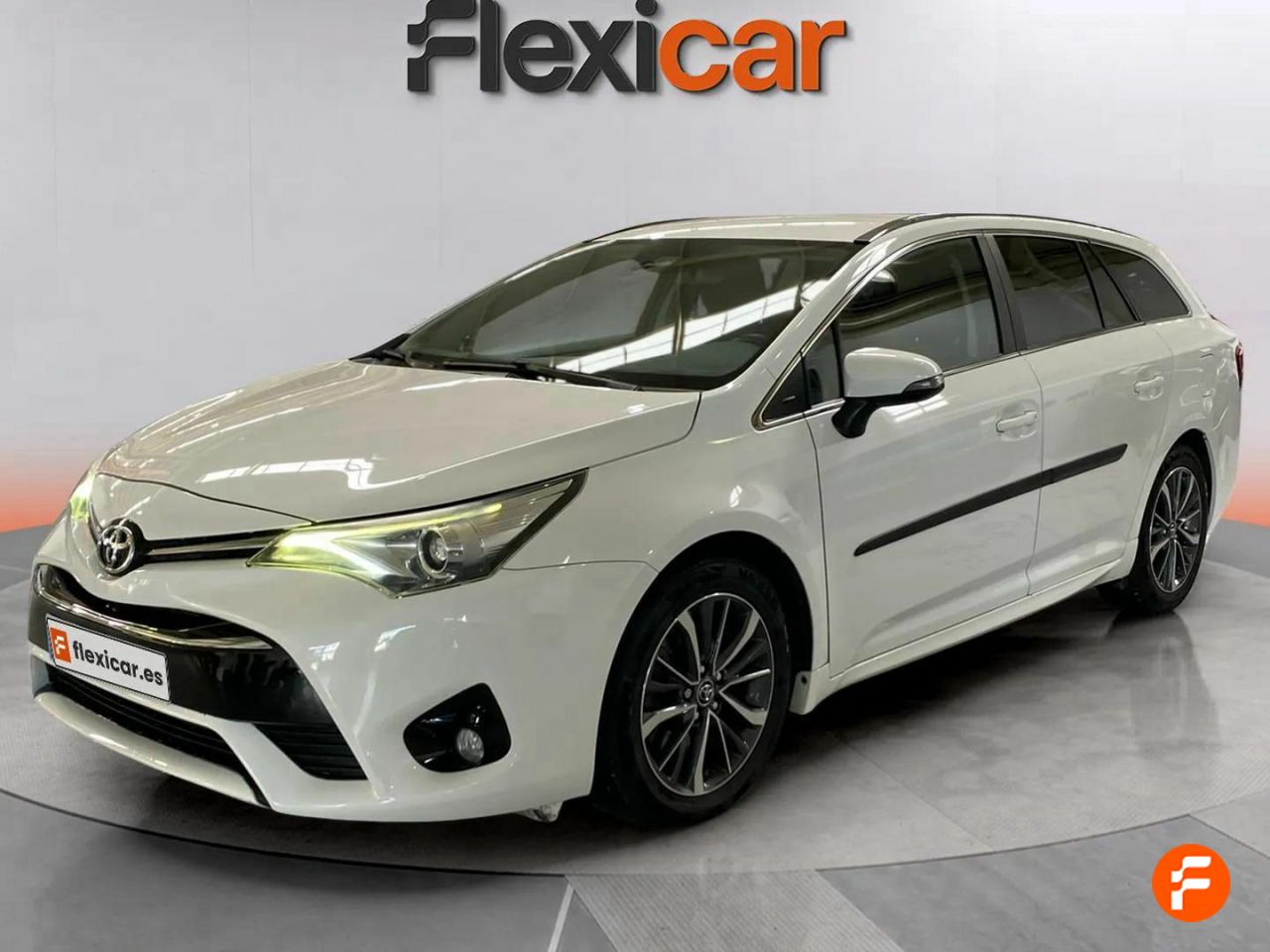 toyota avensis 2017 / foto grande (3)