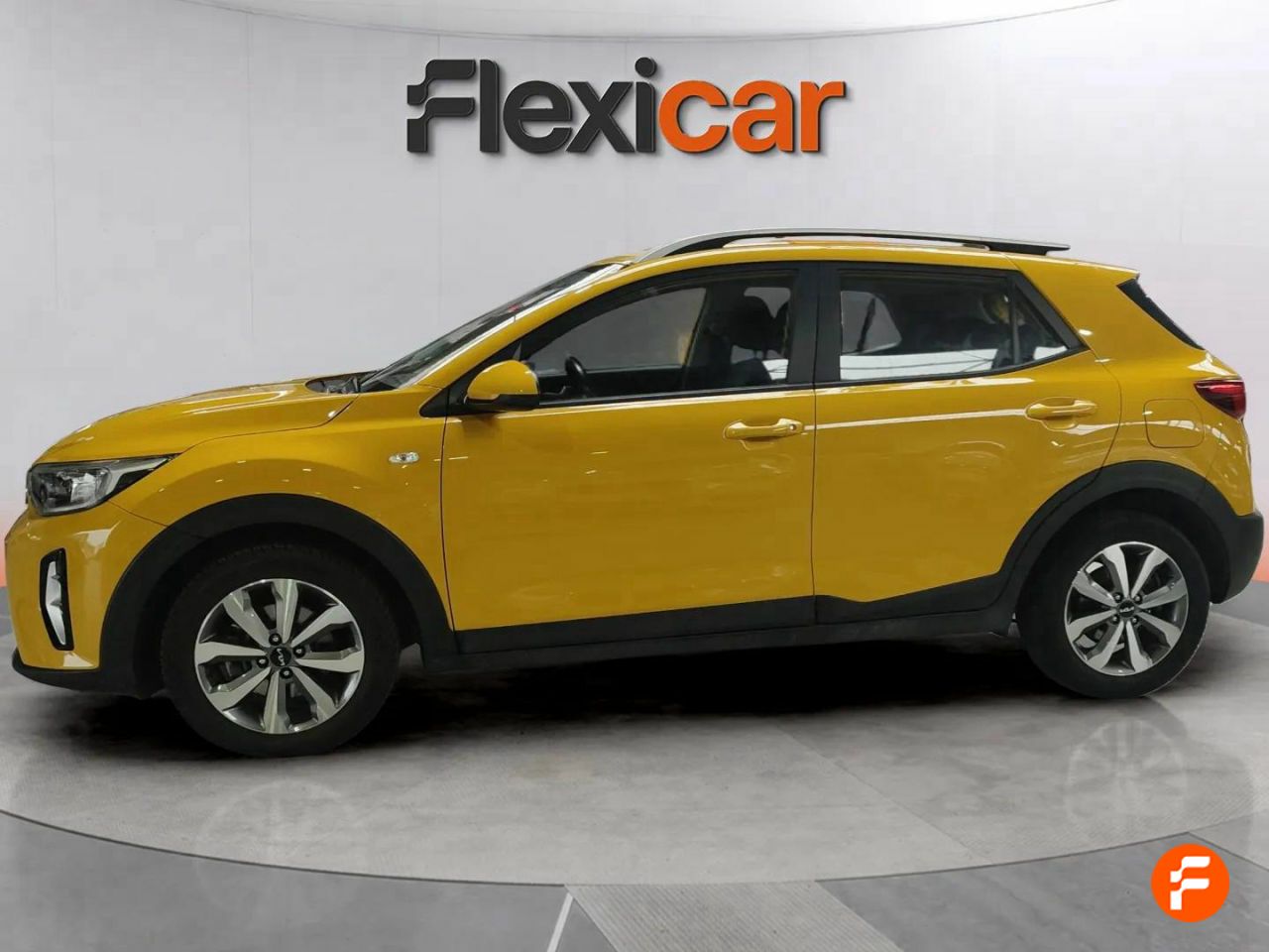 kia stonic 2023 / foto grande (3)