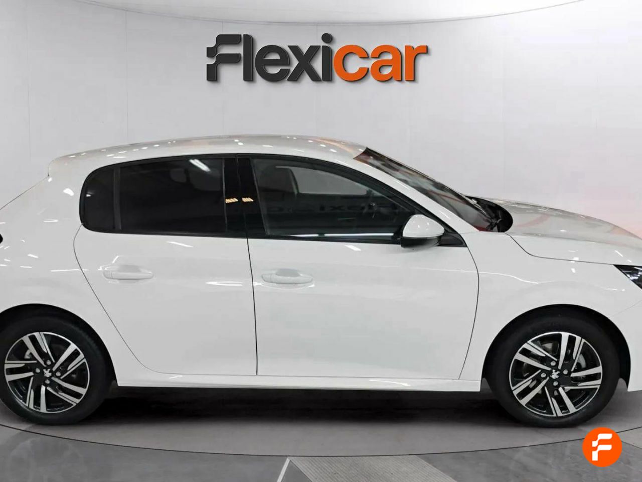 peugeot 208 2021 / foto grande (2)