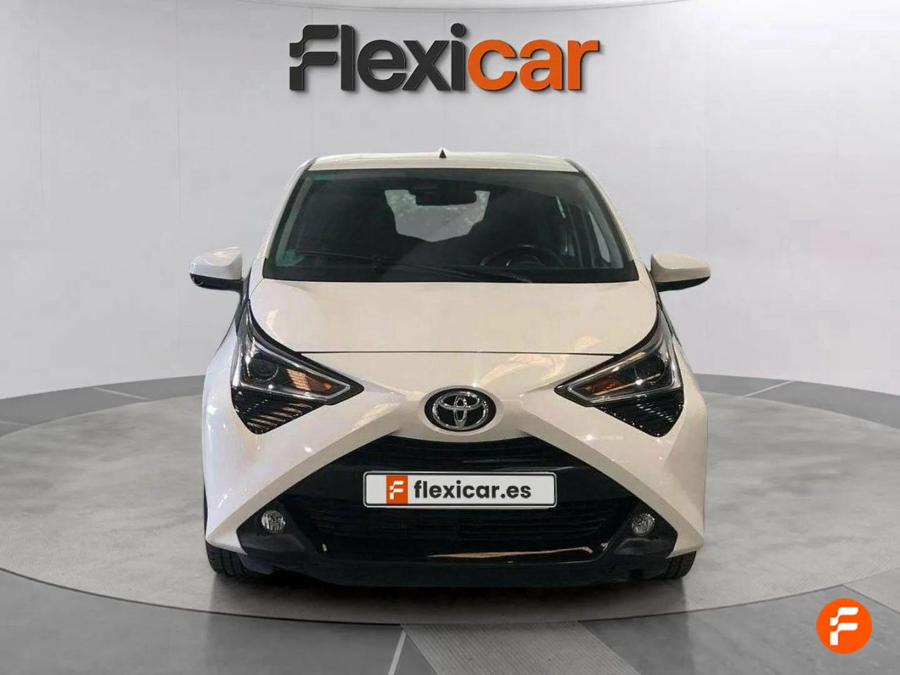 toyota aygo 2019 / foto grande (2)