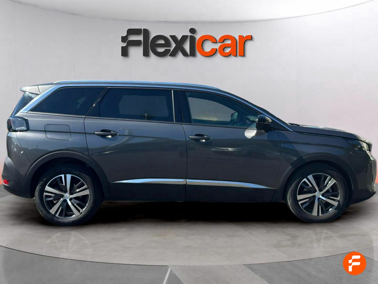 peugeot 5008 2024 / foto grande (3)