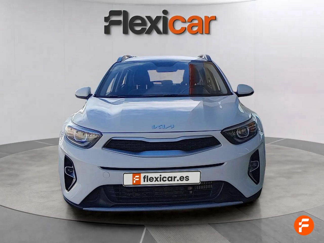 kia stonic 2022 / foto grande (2)