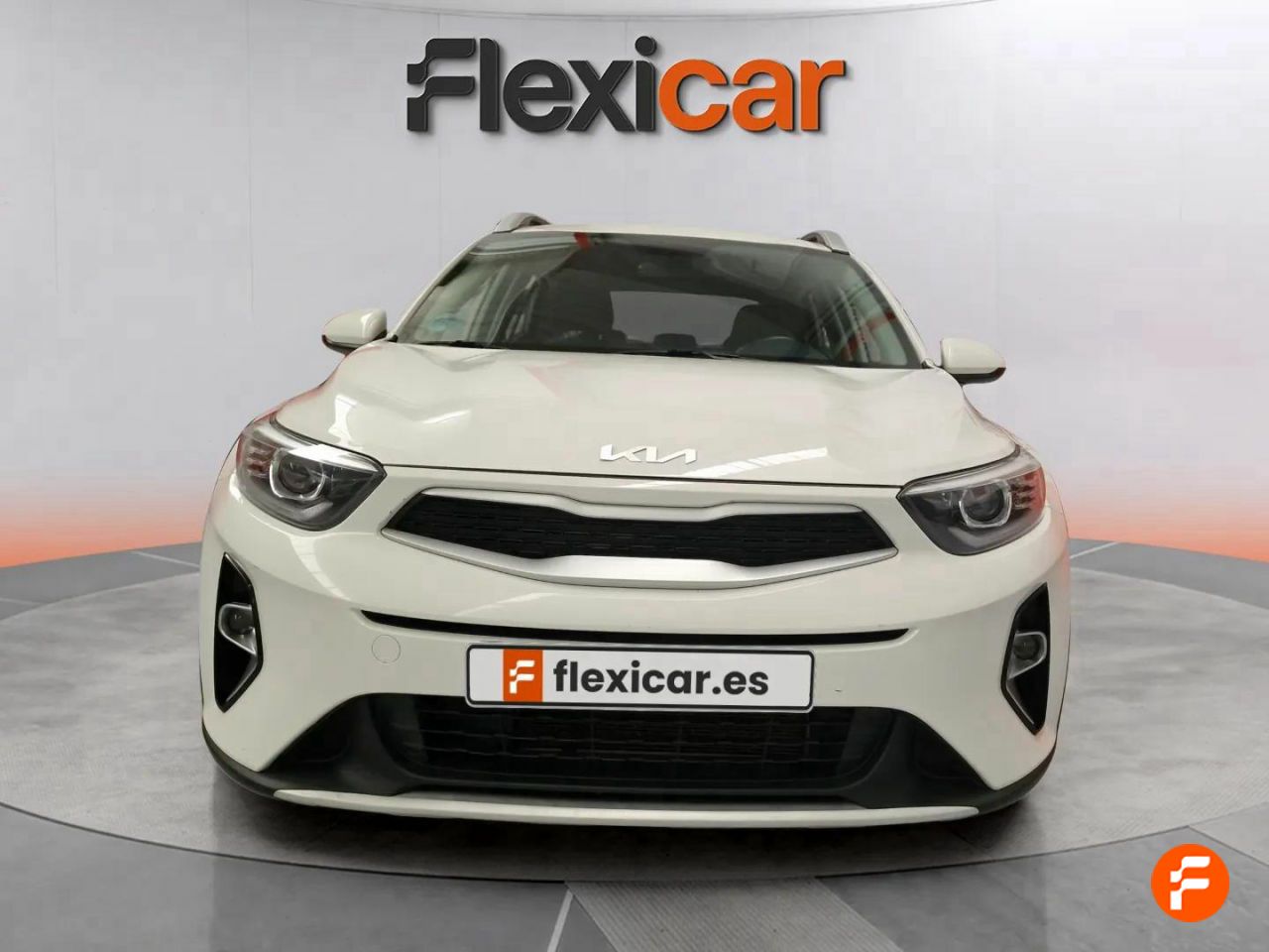 kia stonic 2022 / foto grande (2)