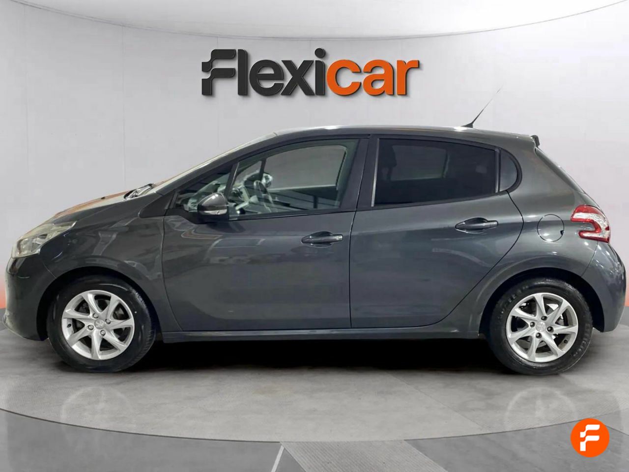 peugeot 208 2022 / foto grande (3)