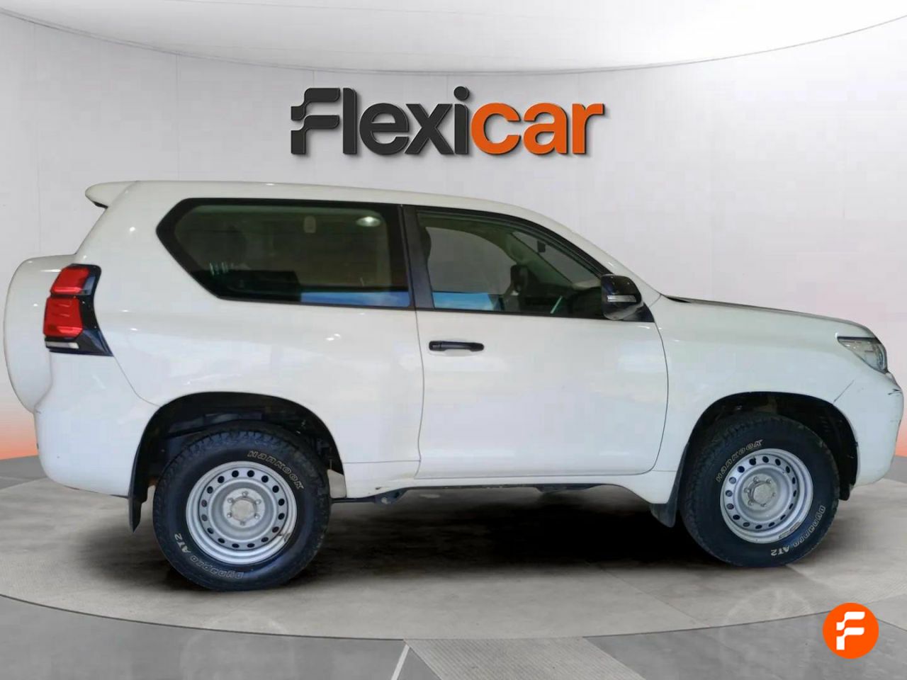 toyota land cruiser 2020 / foto grande (3)