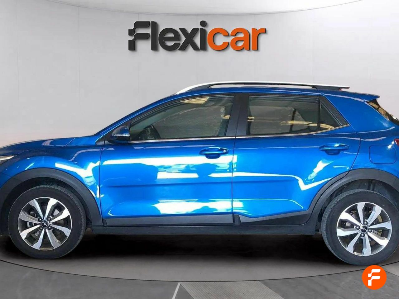 kia stonic 2023 / foto grande (3)