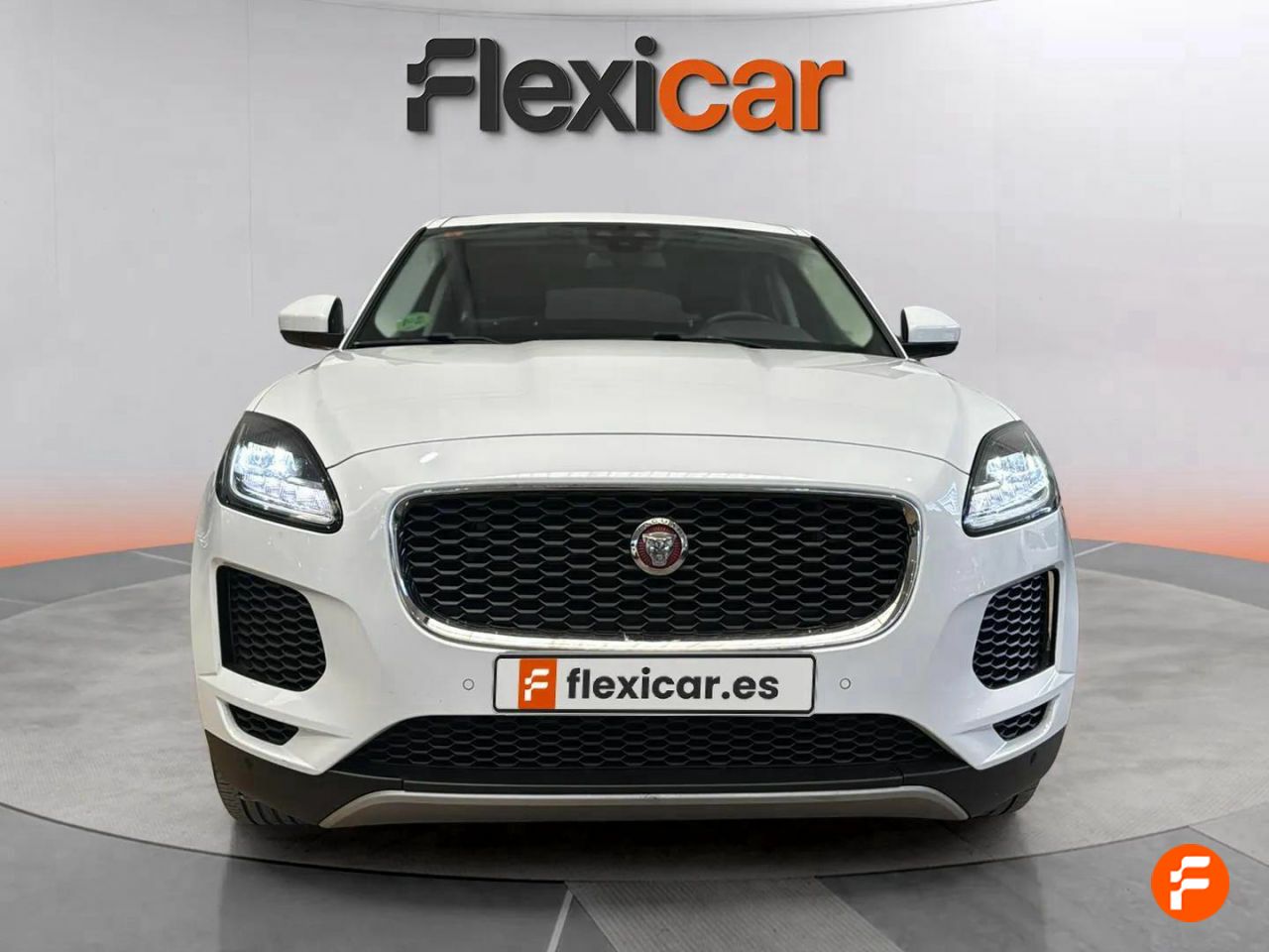 jaguar e-pace 2019 / foto grande (2)