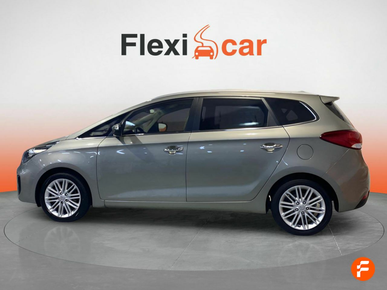 kia carens 2018 / foto grande (3)