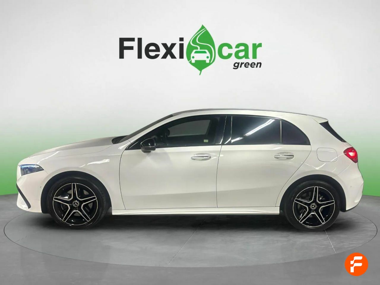 mercedes clase a 2023 / foto grande (3)