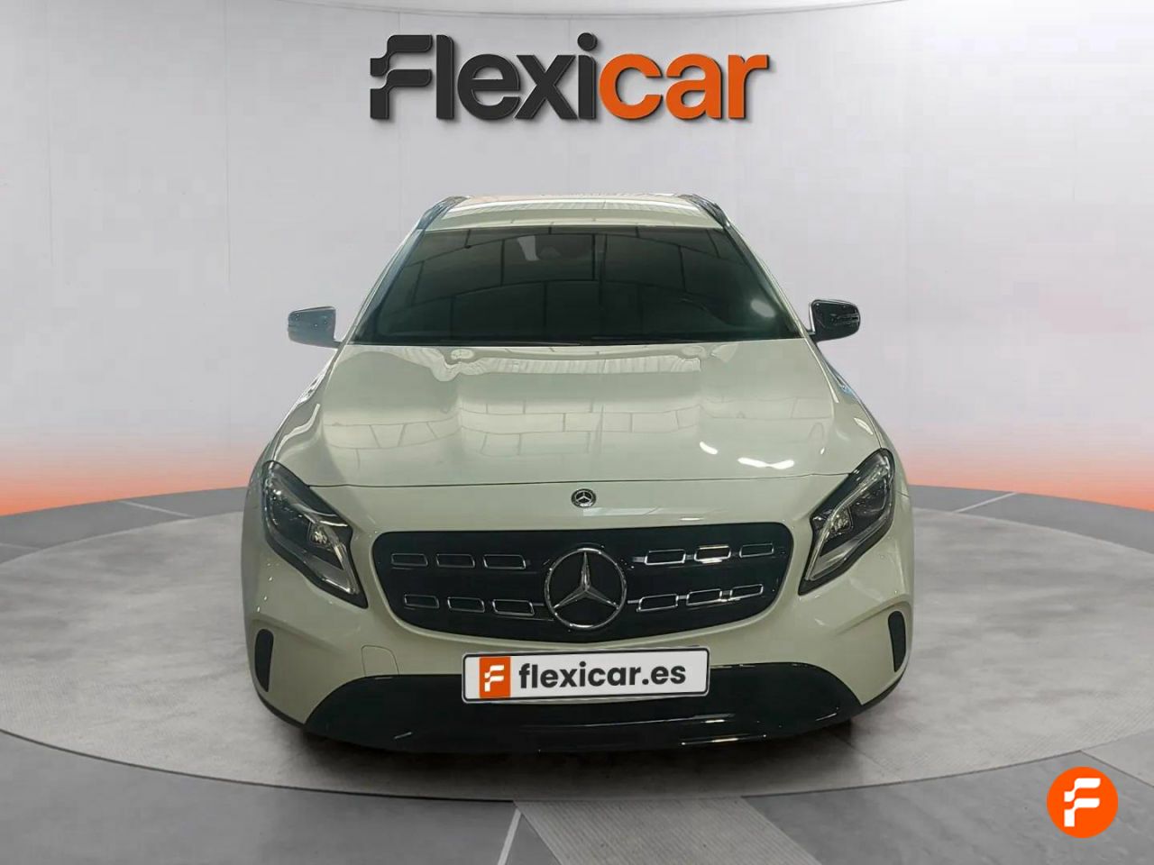 mercedes gla 2018 / foto grande (2)
