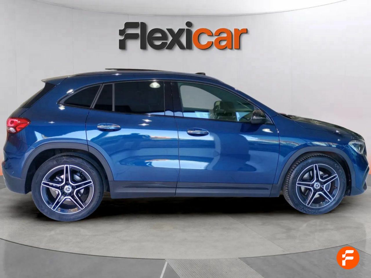 mercedes gla 2021 / foto grande (3)