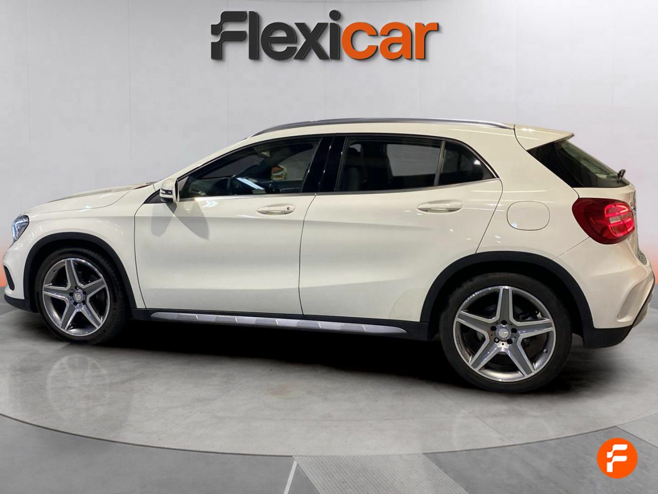 mercedes gla 2015 / foto grande (2)