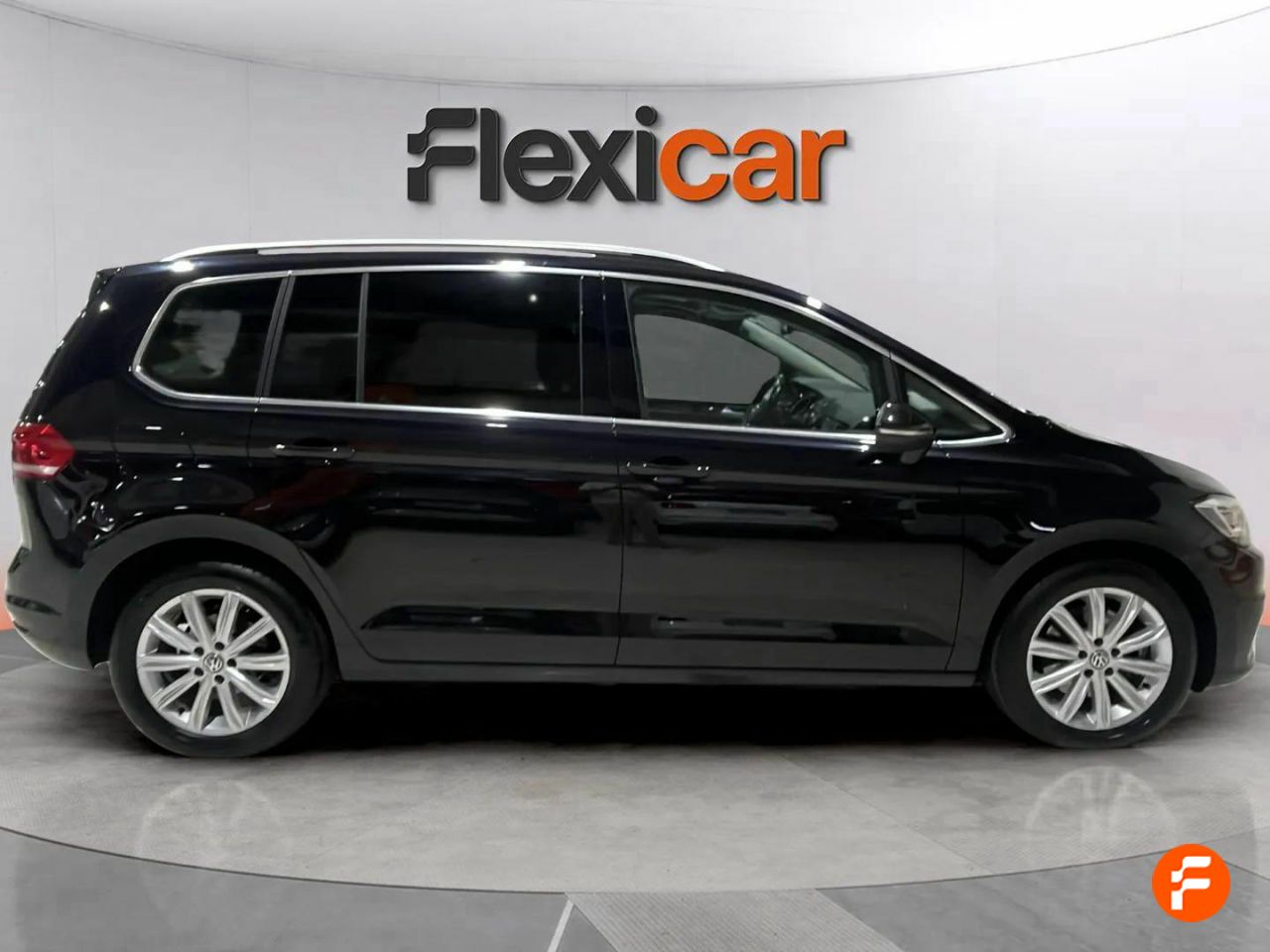 volkswagen touran 2017 / foto grande (2)
