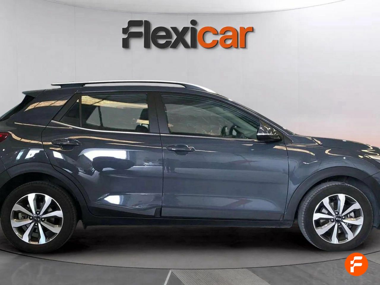 kia stonic 2021 / foto grande (3)