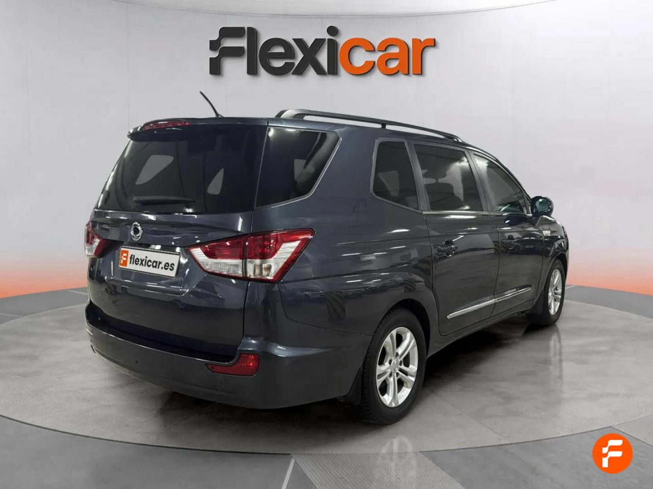 ssangyong rodius 2016 / foto grande (3)