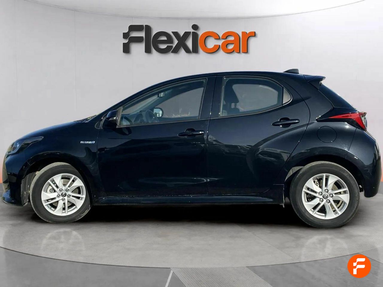 toyota yaris 2021 / foto grande (3)