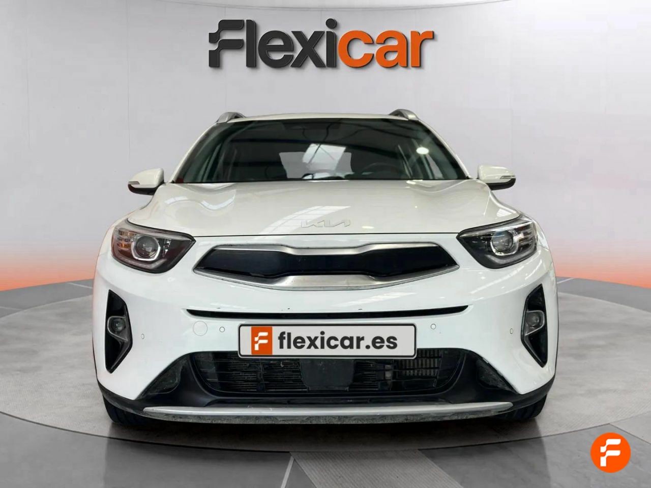 kia stonic 2022 / foto grande (2)