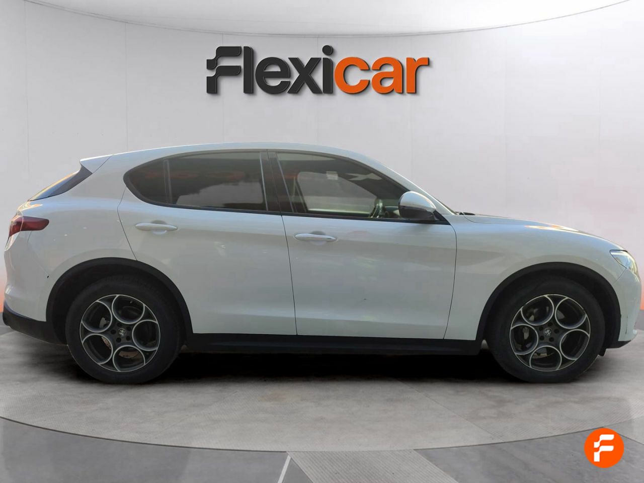 alfa romeo stelvio 2022 / foto grande (2)