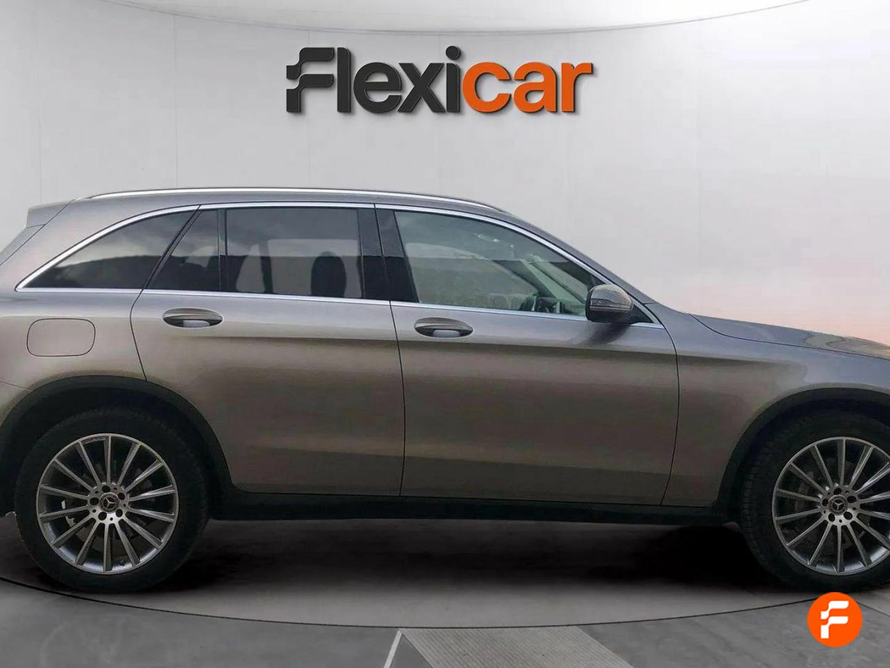 mercedes glc 2021 / foto grande (3)