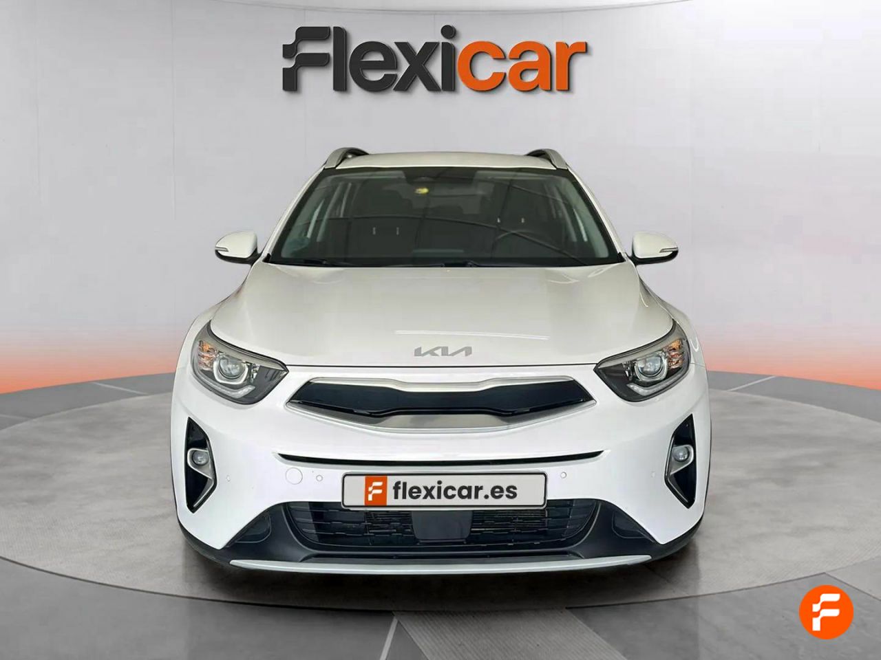 kia stonic 2023 / foto grande (2)