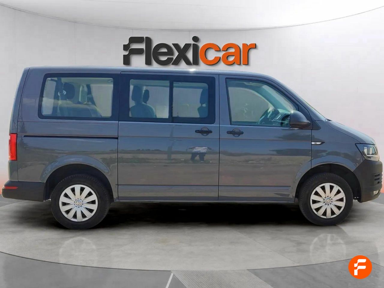 volkswagen caravelle 2017 / foto grande (3)