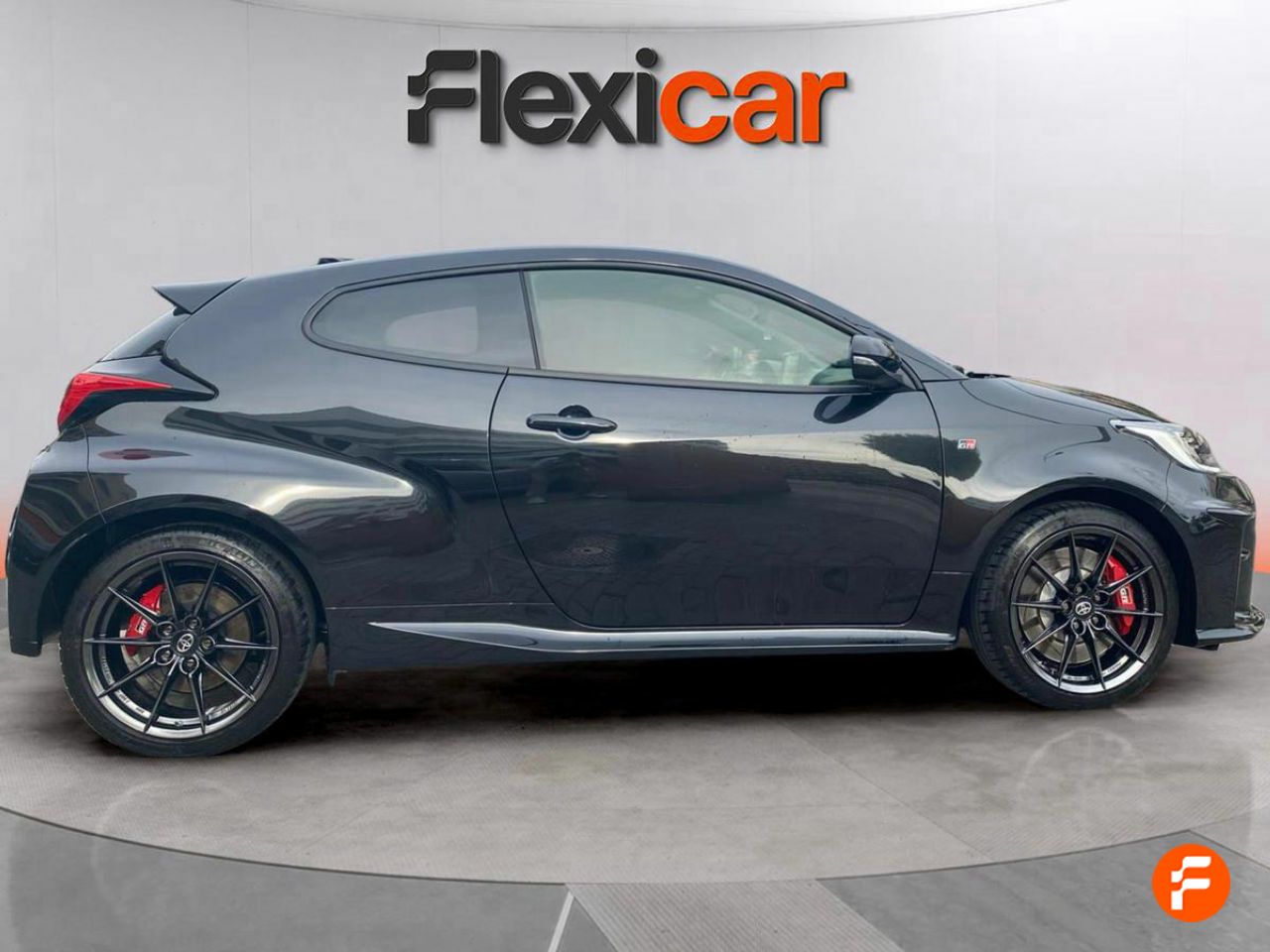 toyota yaris 2024 / foto grande (3)