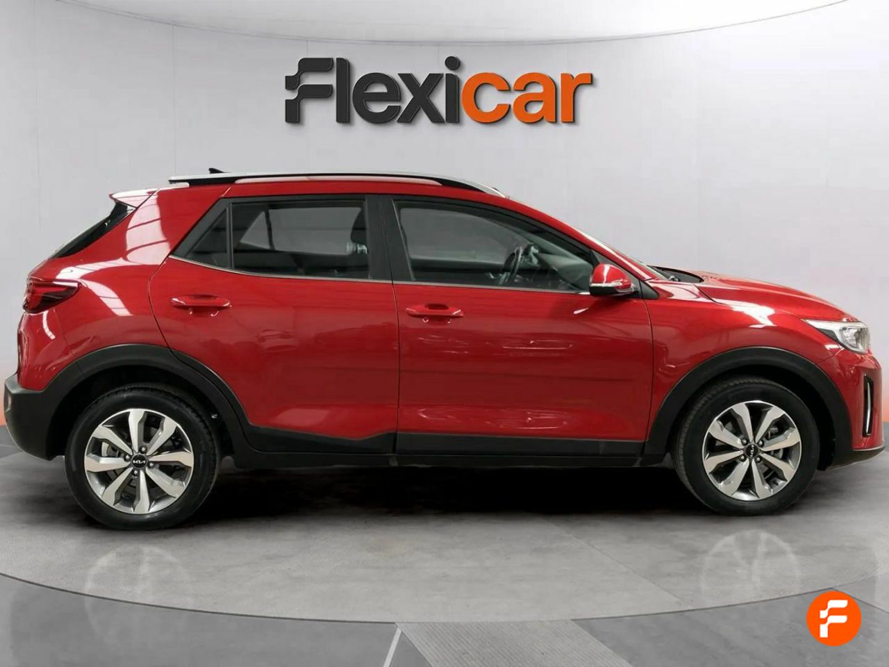 kia stonic 2022 / foto grande (3)