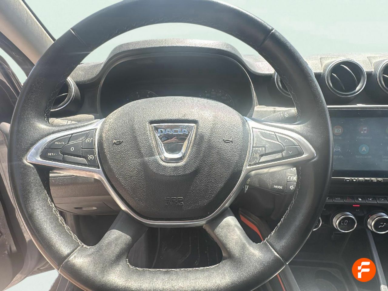 dacia duster 2022 / foto grande (2)