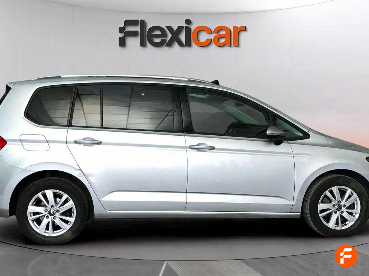 volkswagen touran 2021 / foto grande (3)
